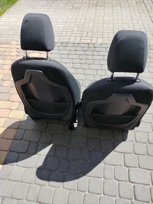 Fotele BMW X1 f48 stan bdb.Kpl.