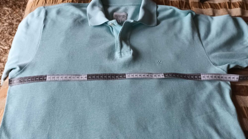 Polo verde água da Benetton