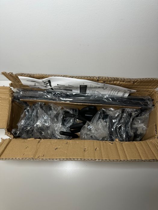 Stojak do rowerów, 6 stojaków na rower i 3 haczyki na kaski