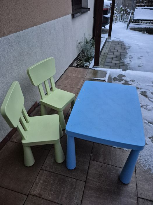 Stolik i krzesełka IKEA