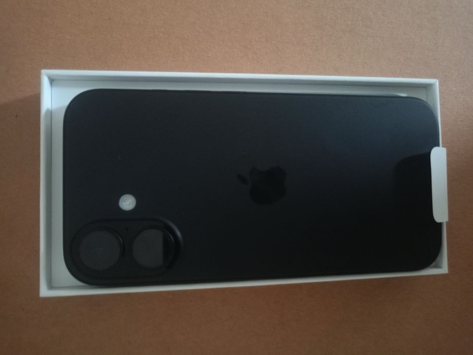 Sprzedam Iphone 16 Dobry stan