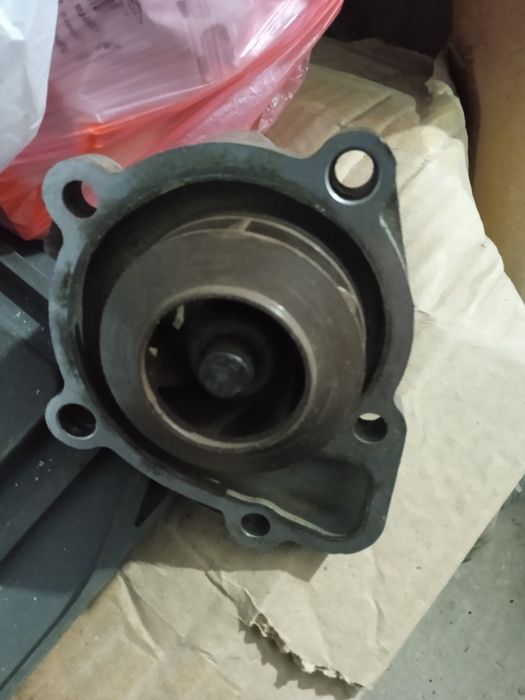 Помпа Jeep,  2,4 ED3