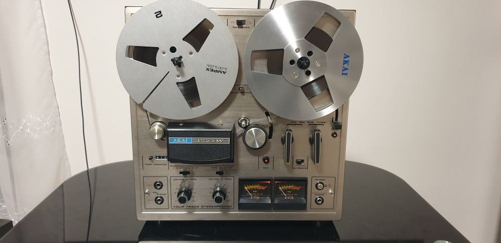 Magnetofon szpulowy Akai 1722w