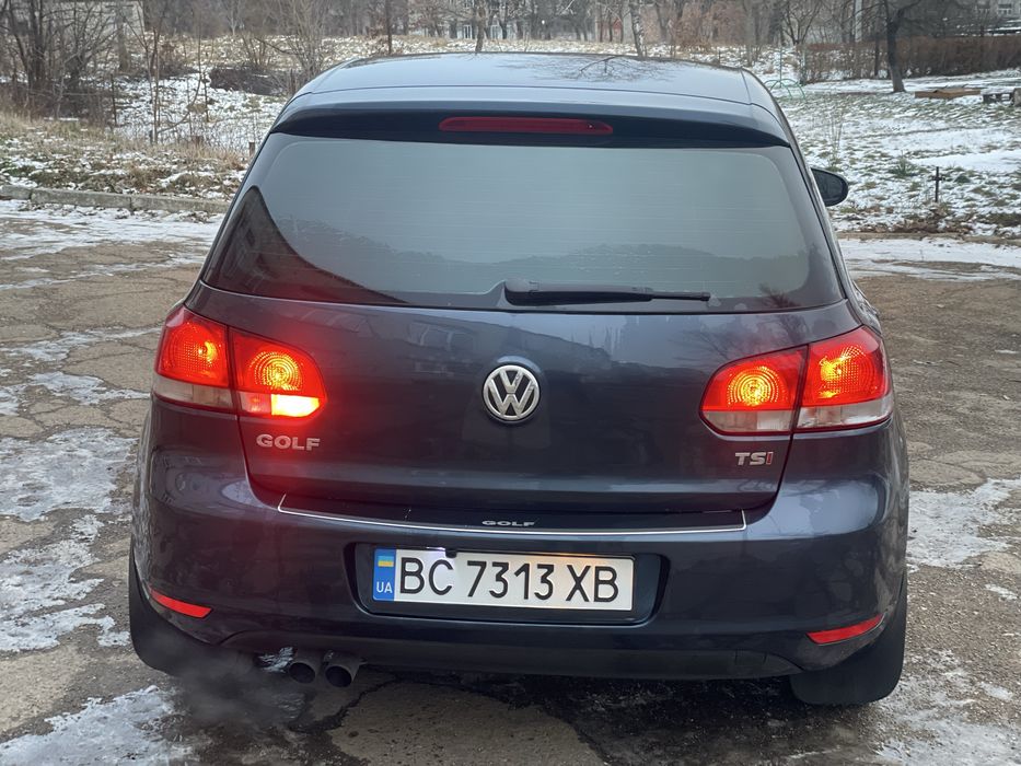 Volkswagen Golf 2011 р.1.4 бензин