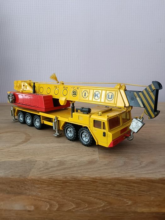 Resorak Siku Żuraw Dźwig