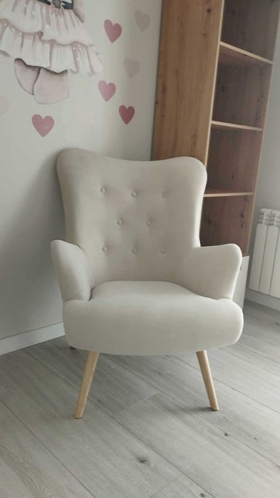 Fotel w stylu skandynawskim