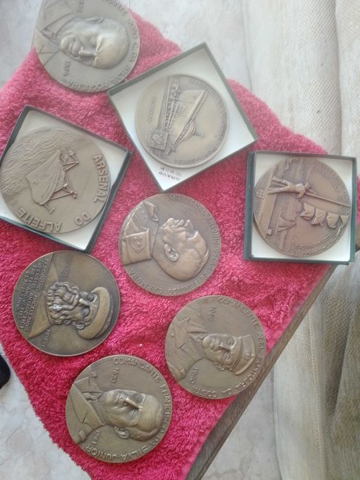 medalhas  antigas militares peças raras