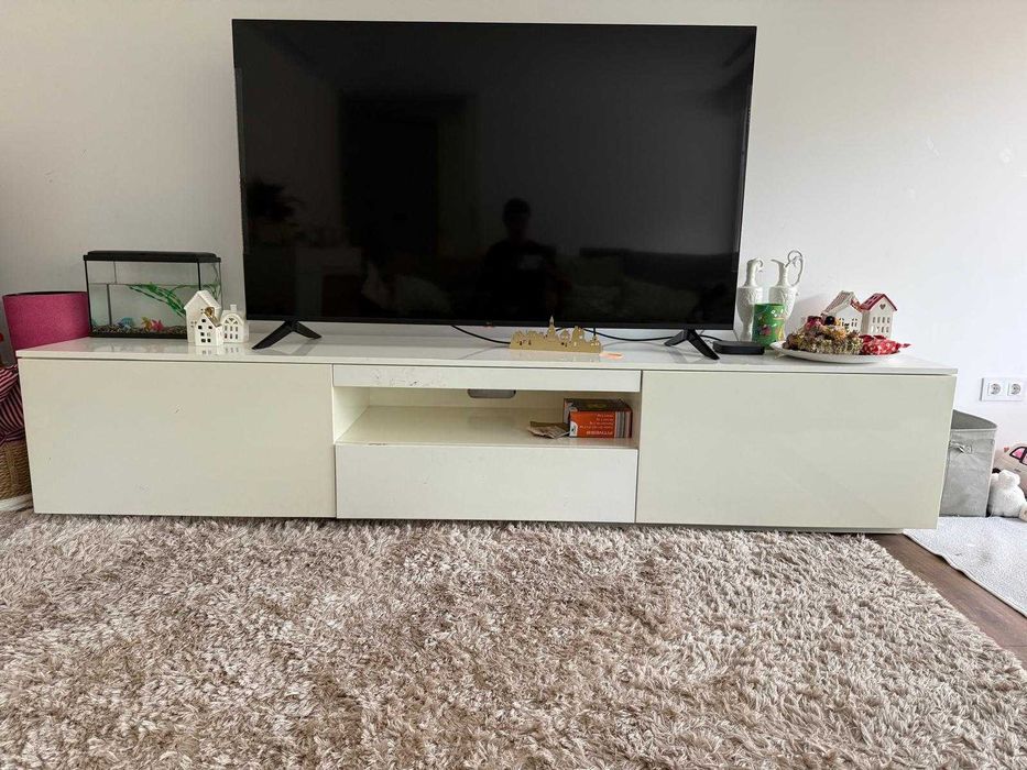 Móvel de TV em ótimo estado