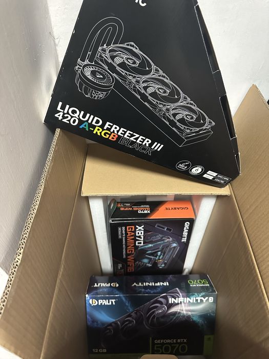 Продаю ігровий ПК Ryzen 7 9800X3D