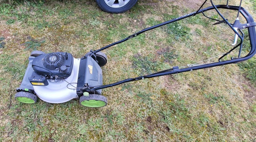 Corta-relva SEMI-NOVO  Honda c/tração- 53cm corte