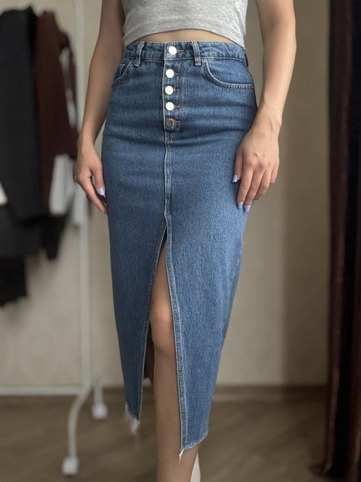 Спідниця джинсова міді з розрізом