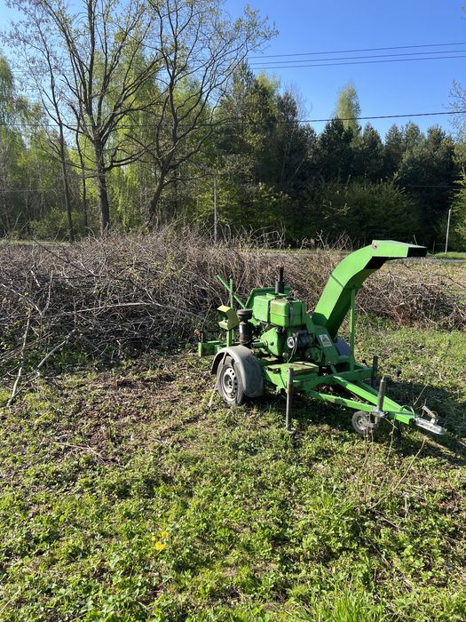 Rębak spalinowy do gałezi
