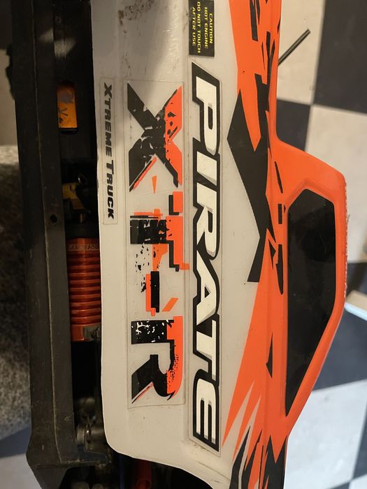 Xtrem truck 1:10 model zdalnie sterowany samochiód