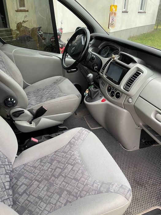 Продам Opel Vivaro 2.5 дизель