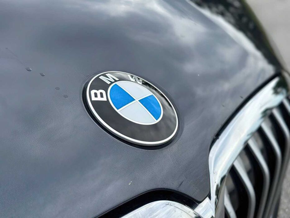 BMW X7      2021