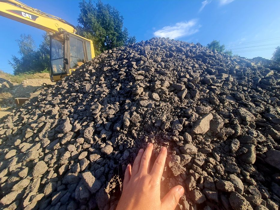 Kruszywo na drogę kamień czarny berga łupek powęglowy drogowy tłuczeń