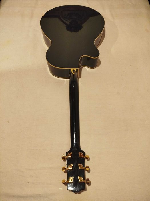 Guitarra eletroacústica SX Costum Guitar MJG28DCE/BK/SA