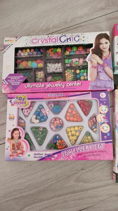 4 zestawy do robienia bransoletek