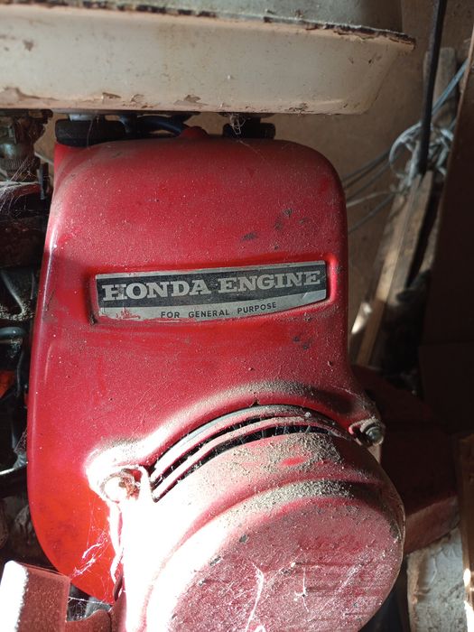 Traktorek ogrodowy honda dzik