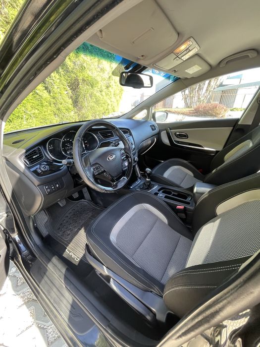 Kia Ceed 1.6 CRDi Dream Team Nacional | GPS | 2 Chaves