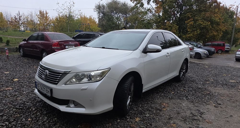 Toyota Camry 2011г.в дв2.5 газ.бенз