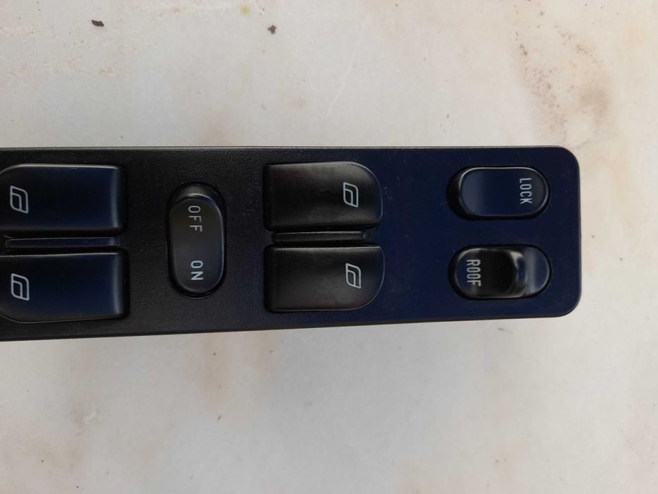 Vendo massa de ar VW e botão do vidro eléctrico do Saab 900