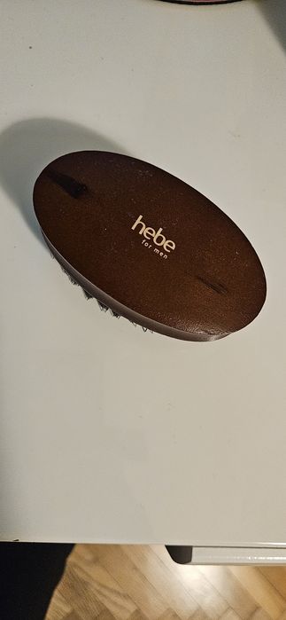 Szczotka do brody Hebe