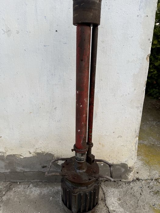 Насос масляний НПШГ-200 вертикальний шестеренний електронасос