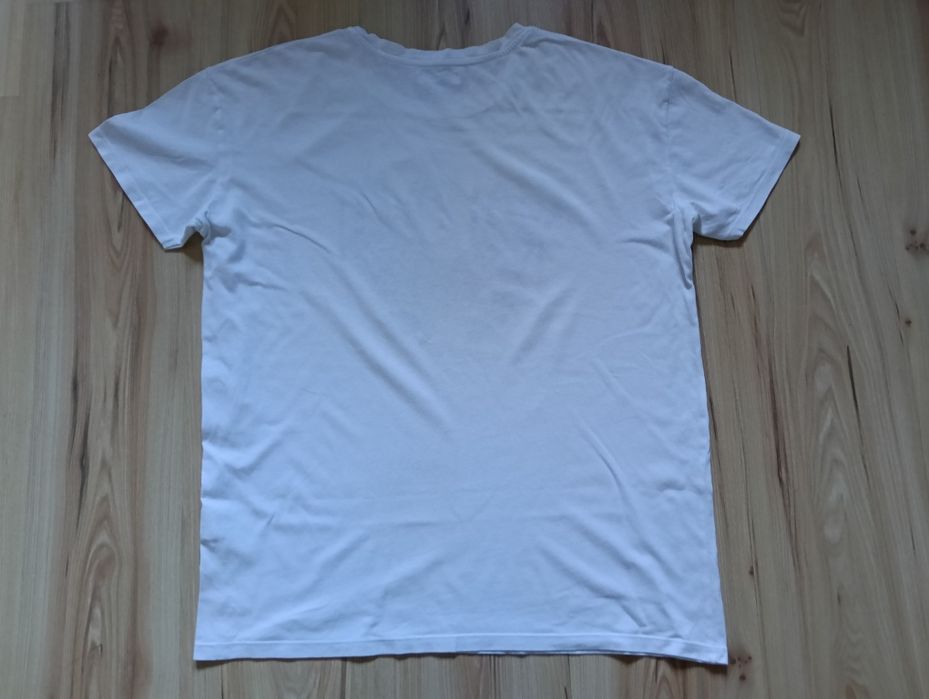 Biały T-shirt boyfriend