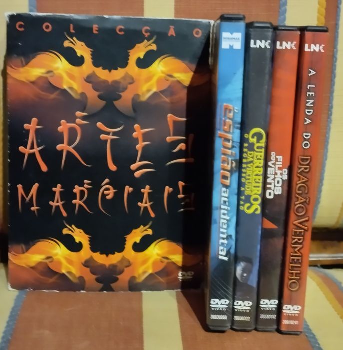 Coleção de 4 DVDs de filmes de Artes Marciais