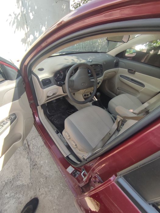 Hyundai accent  продам