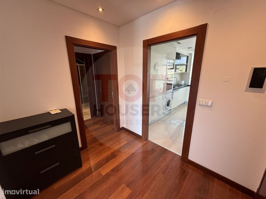 Apartamento T2 arrendar-condominio fechado