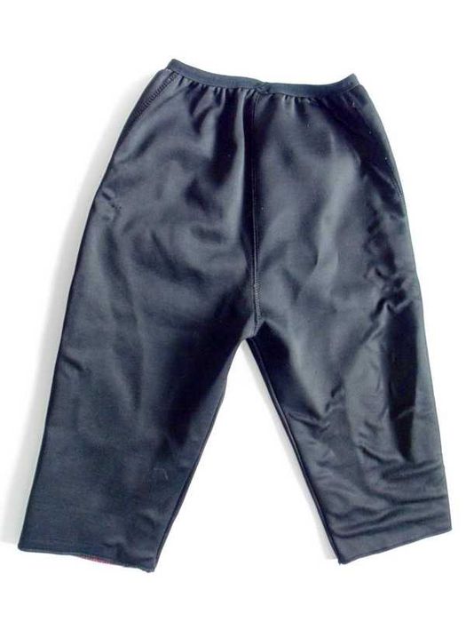 Spodenki neoprenowe damskie czarne gładkie do pływania S