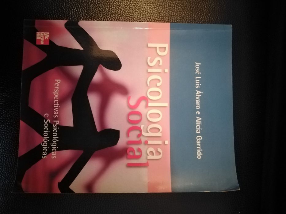 Livros de ciências sociais.