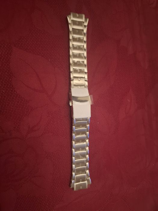 Bransolka casio EF 520