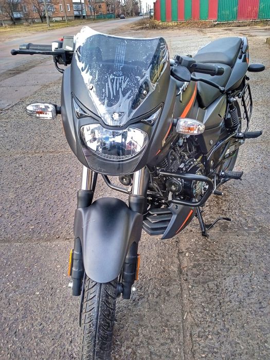 Мотоцикл Bajaj Pulsar 180 DTSi