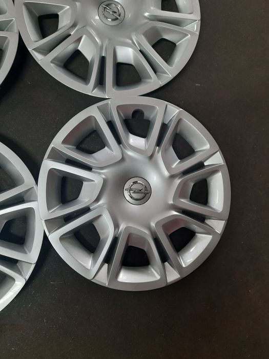 (22) Kołpaki 16" - Opel