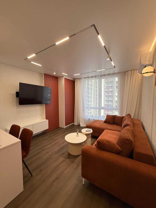 Дизайнерська 2к квартира в ЖК Family Plaza