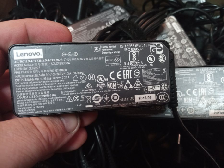 Електрошрот Оригінал блок живлення  Lenovo 20V 2,25A 45W 4.0х1.7