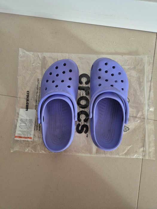 Klapki CROCS M5 W7 kolor fioletowy