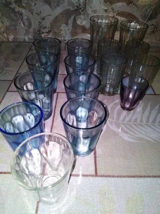 Різний посуд для дачі, села