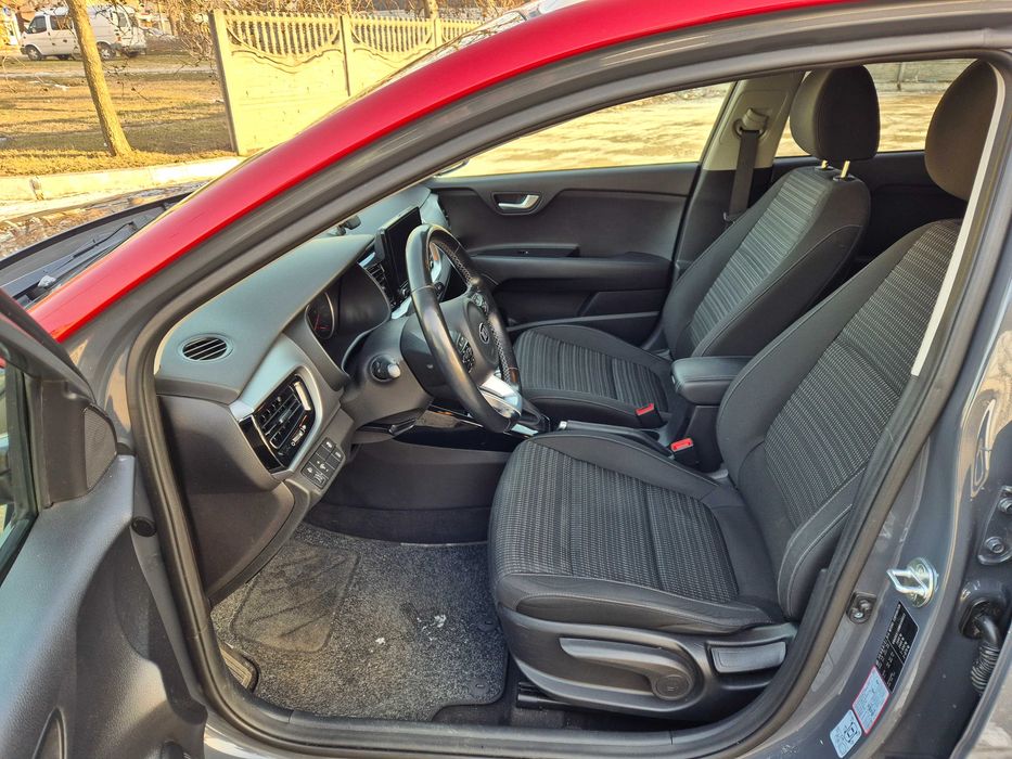 Продам Kia Stonic 2020г, отл сост