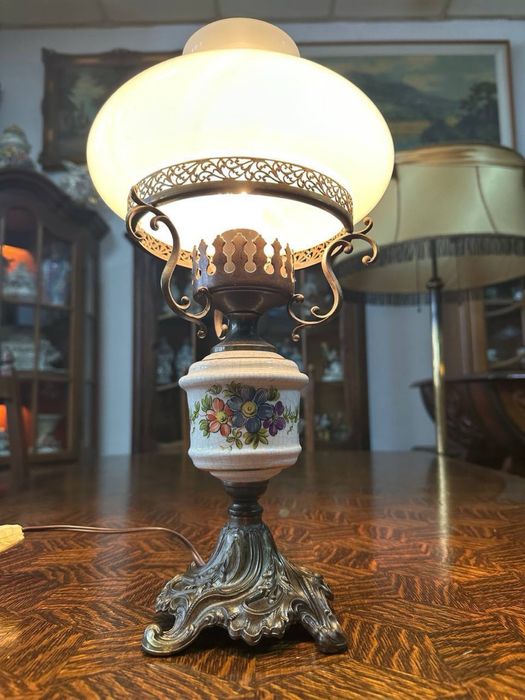 Антикварна натільна лампа бронза порцеляна скло фарфор 7558