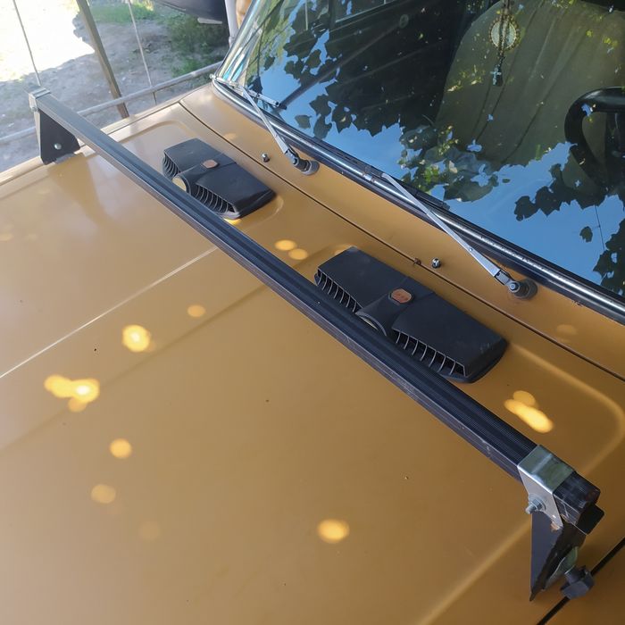 Кріплення до даху легковика ( штанга)