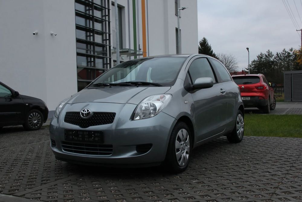 Toyota Yaris | Niezawodny i Oszczędny | Niski Przebieg |