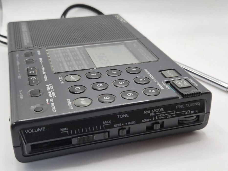 Radio globalne Sony ICF-SW7600