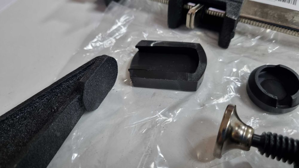 Струбцина F-образная 60x250мм 400. 550. 700. 860. 1050 (Fatmax)