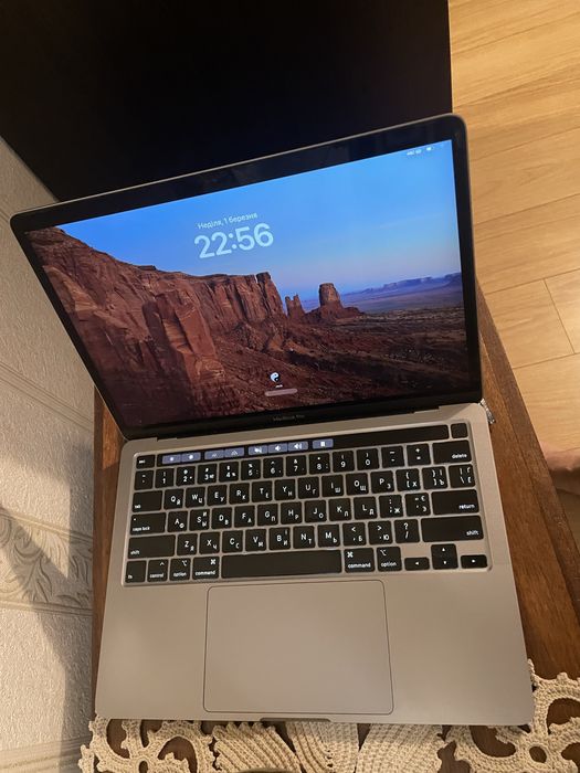 Ноутбук Mac Pro 13 дюймів 2020 купити в Україні, ціна на OLX.ua