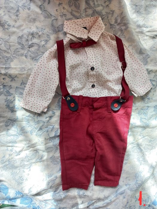 Продам нарядні костюмчики для хлопчика