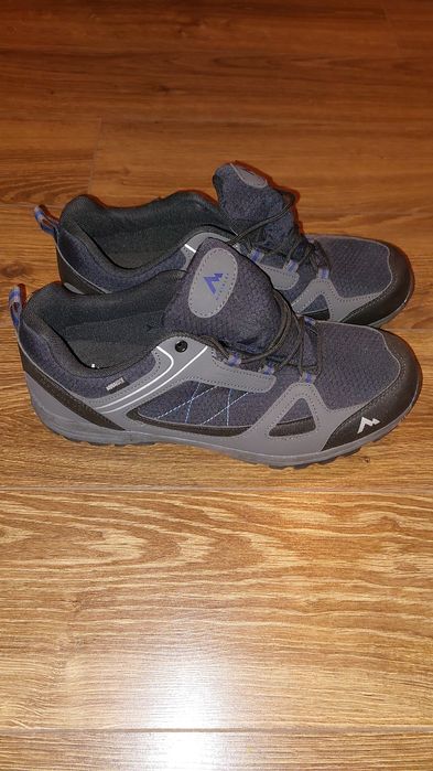 Красовки осінь-весна.  45розмір. Писати на вайбер